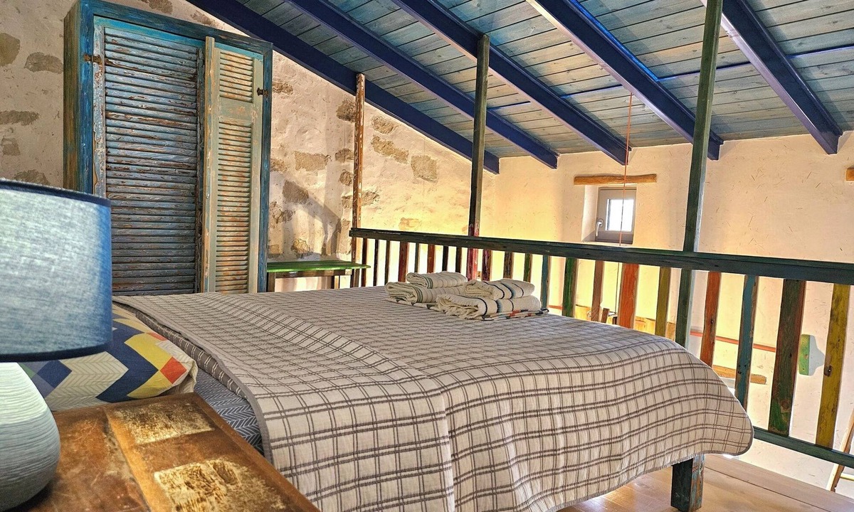 Pitsidia Apartment | Studio Red Beach, fantastic gallery bedroom