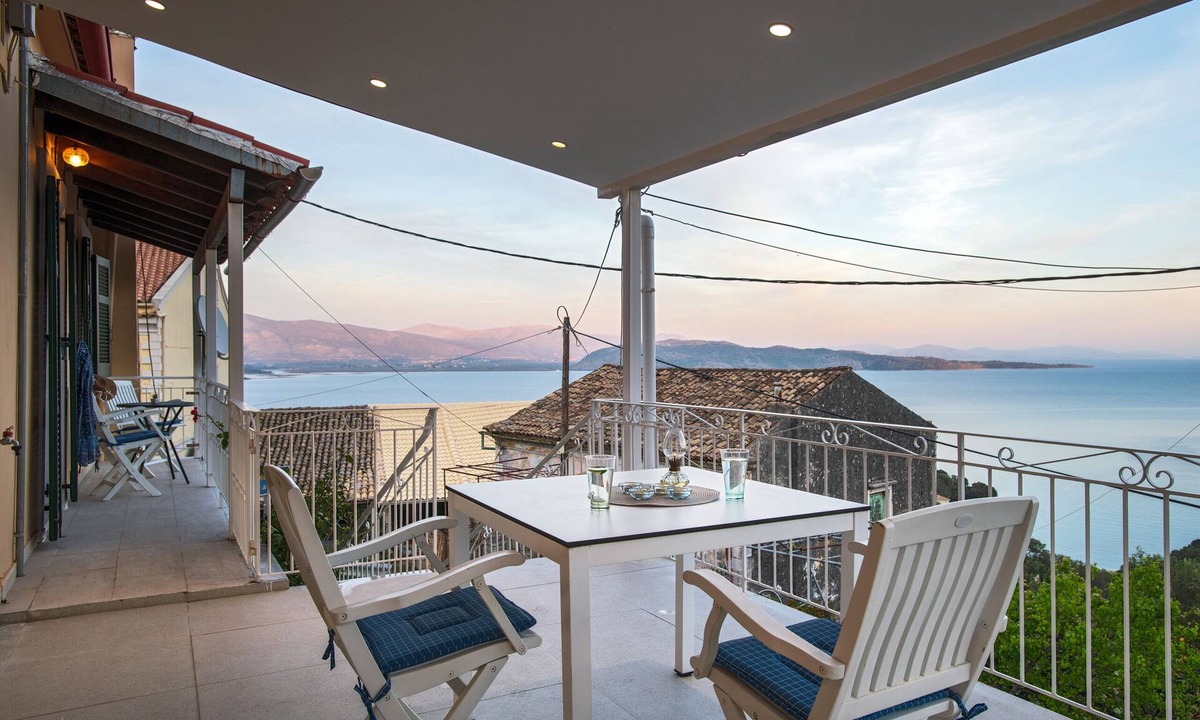 Agni Apartment | Studio with breathtaking views of the sea