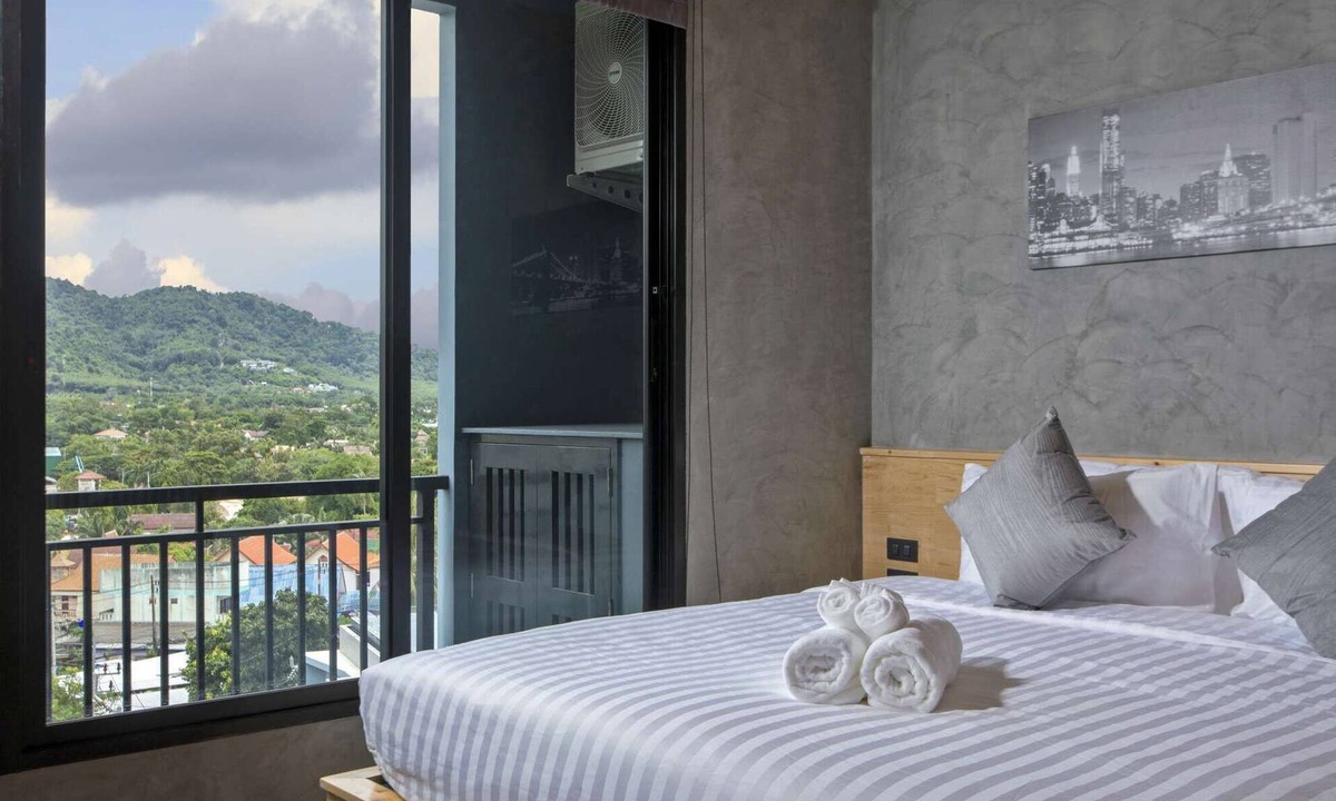 Nai Harn Apartment | Studio with Mountain View near Naiharn Capital Pro