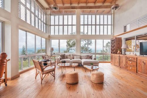 Jarabacoa Villa | Stunning villa w pool & mountain view in Jarabacoa