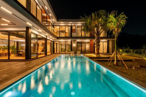 Umalas Villa | Suluk - Ultra Luxury Private Pool 7BR in Canggu