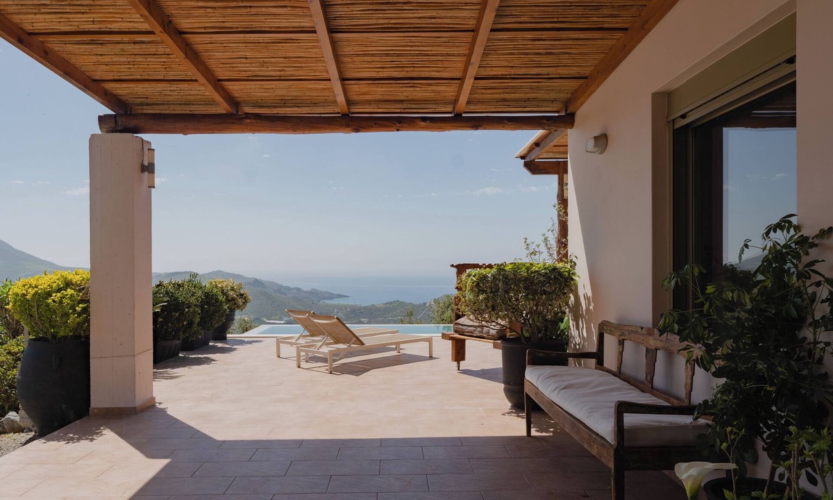 Mirthios Villa | Sunrise Villa, a Secluded Gem in South Crete