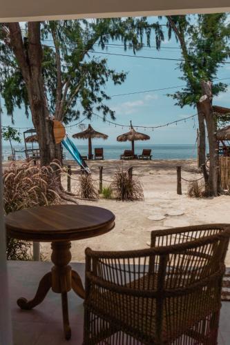 Gili Air Hotel | Sunscape Villa - Beachfront and private pool