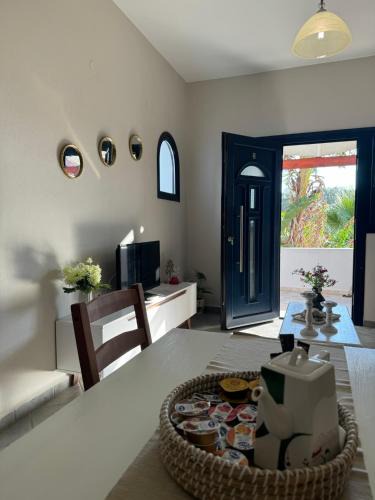 Gourna House | Sunset Apartments