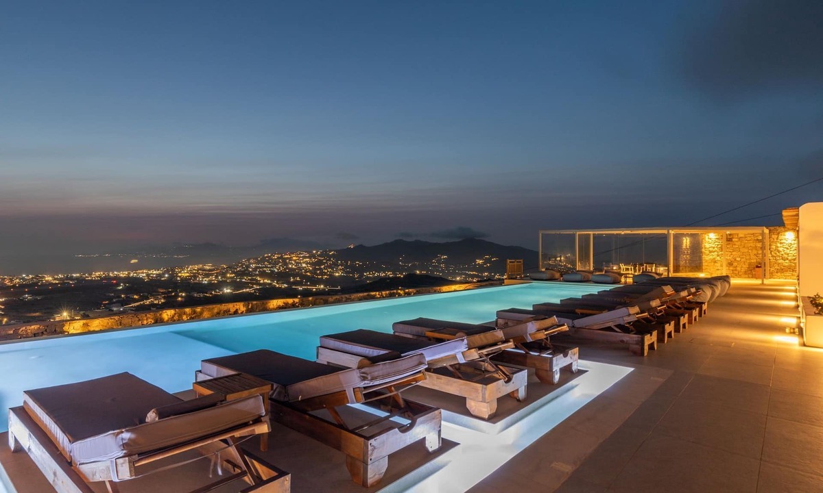 Plintri Hotel | Sunset Hill Suites