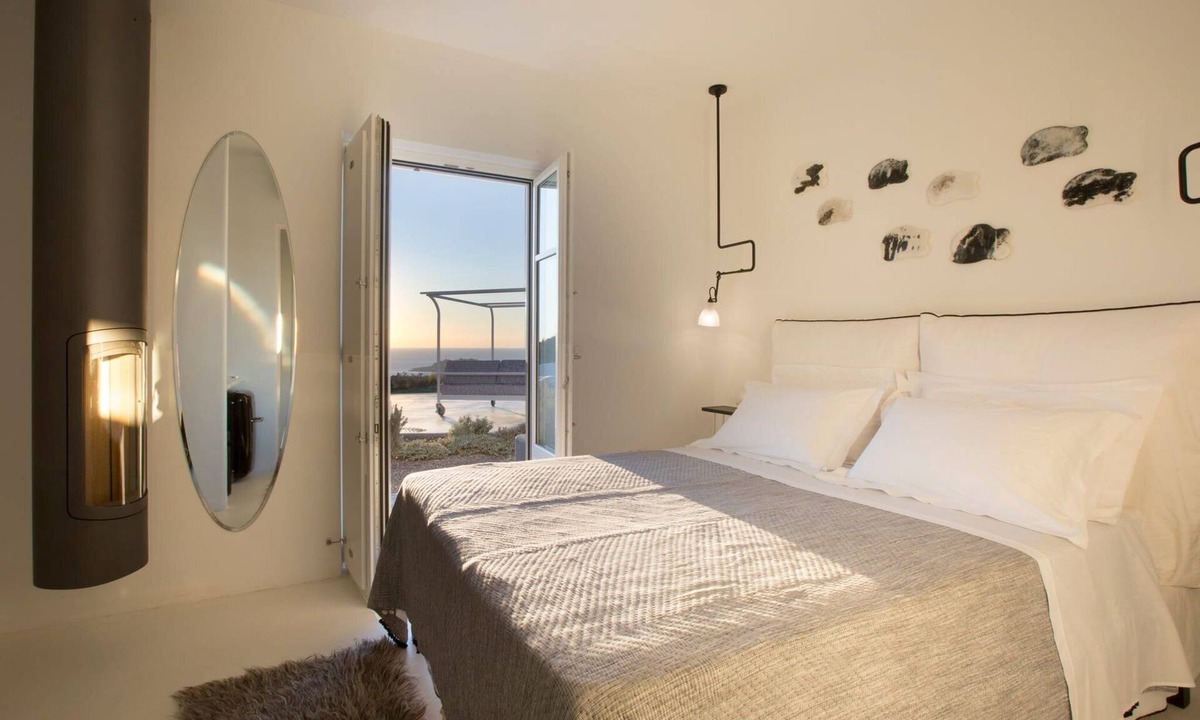 Fira Villa | Superb Santorini Suite | The Velvet Suite | 2 Bedrooms | Outdoor Shaded Living