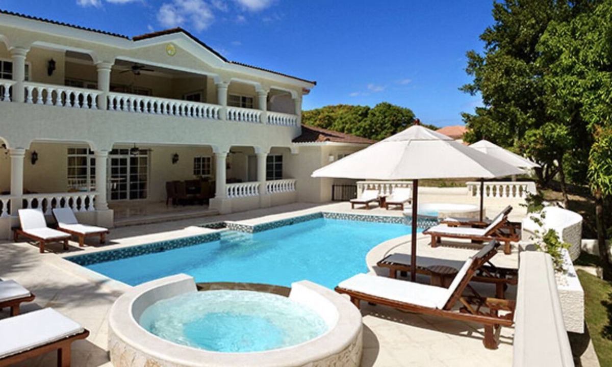 Los Brazos Villa | Superb Spanish style 4 bedroom villa puerto plata