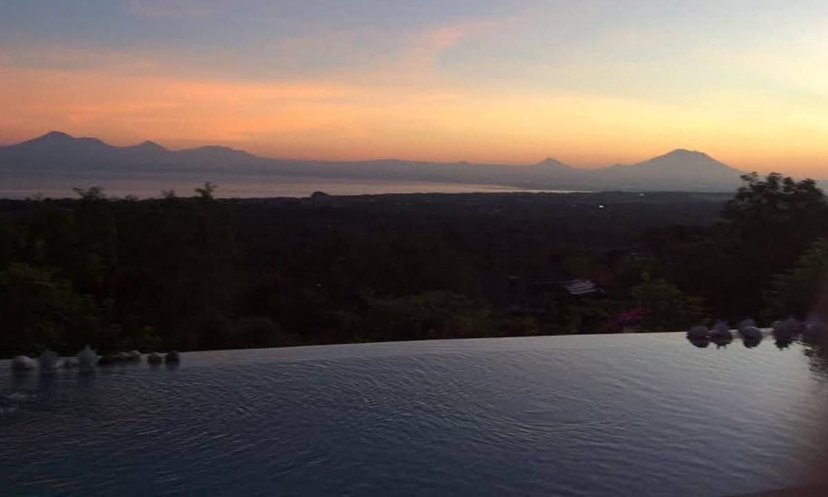 Pecatu Villa | "Surf Pool" - Uluwatu, Padang Padang Beach