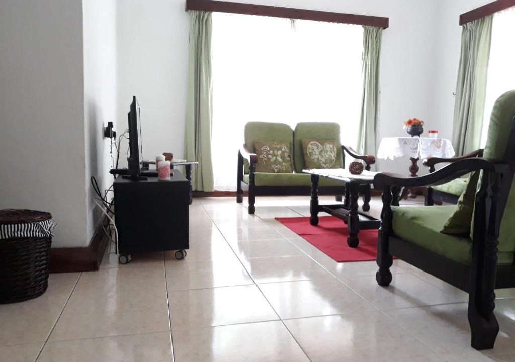 Beau Vallon House | Susara's Resident