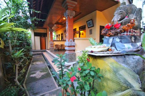 Sayan Hotel | Suwar Bungalows