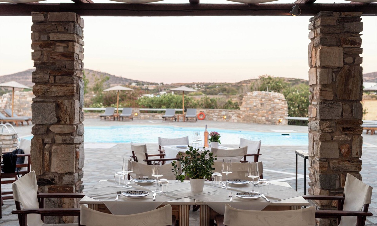 Naousa Hotel | Swiss Home