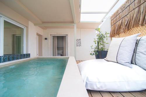 Lakones Villa | Tango Sunset Villa