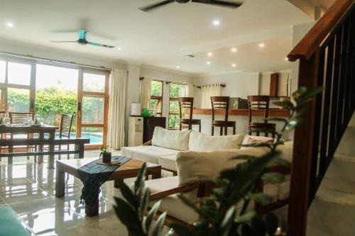 Sei Pinang House | Teala Villa