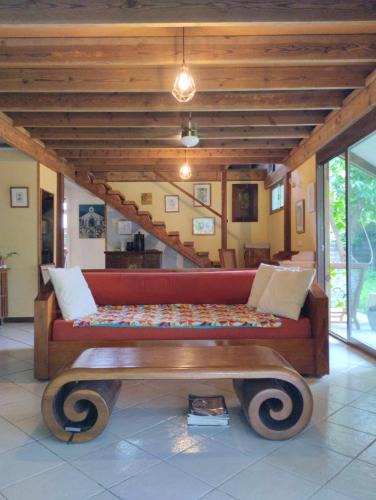 Teavaro House | Tema'e Beach House