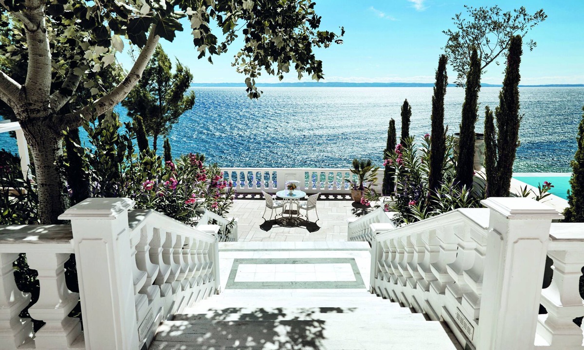 Nikita Hotel | The Danai