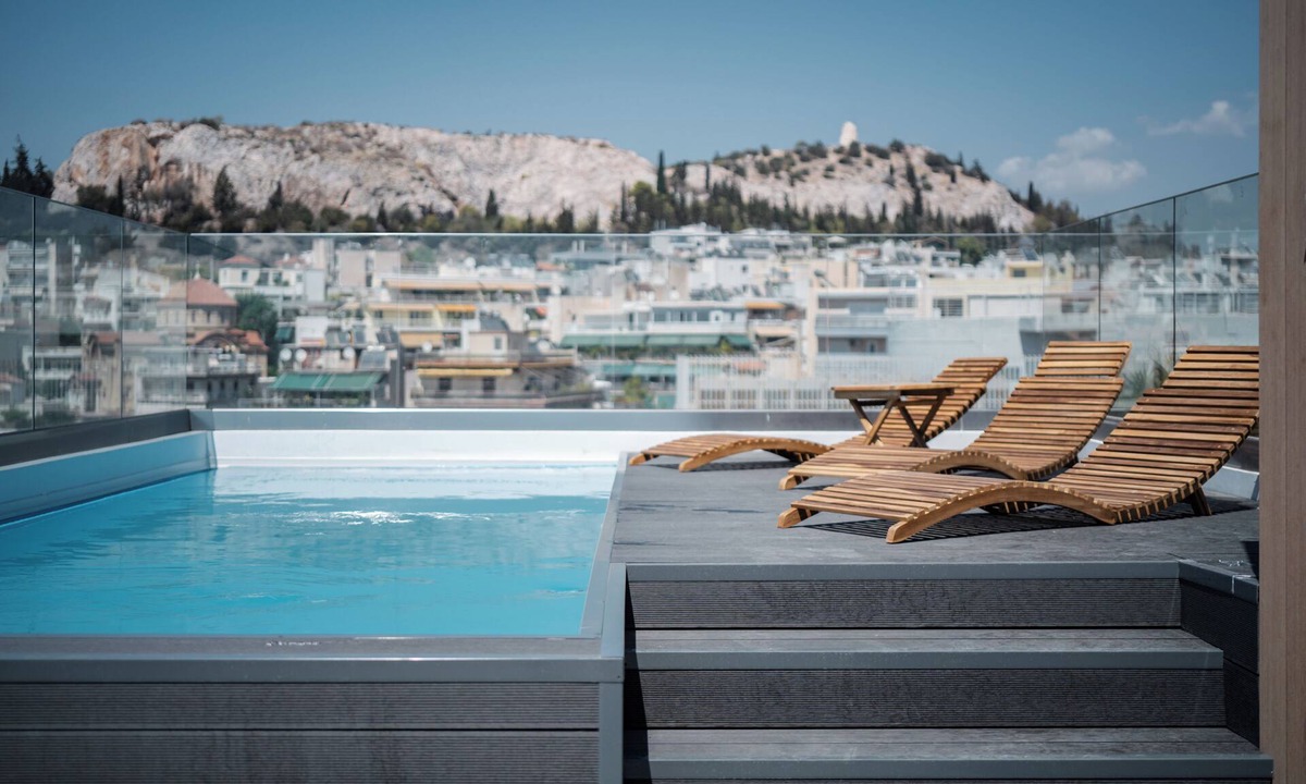 Athens Apartment | THE EDGE Luxurious Penthouse Shared Gym