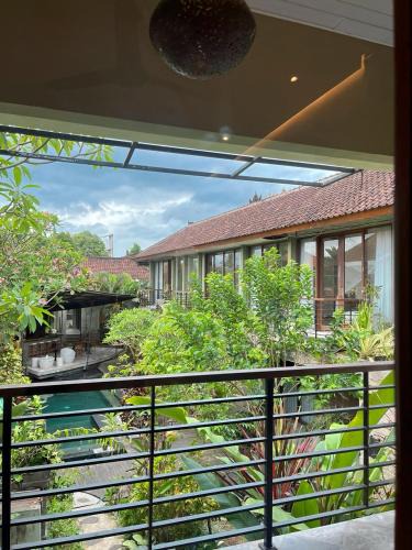 Singakerta Hotel | The Moonci
