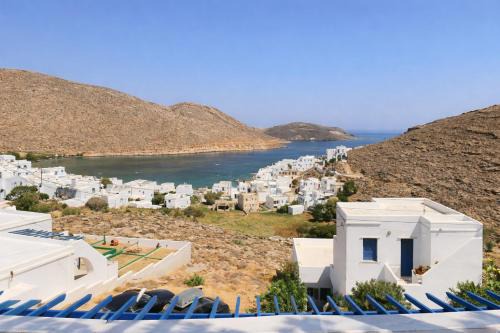 Panormos Apartment | The Panorama - Rooms To Let