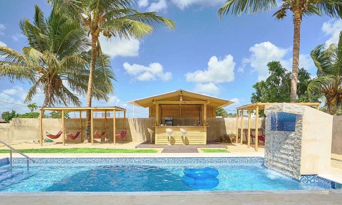 Higuey Hotel | The Patio #7 Bed and Breakfast with Pool
