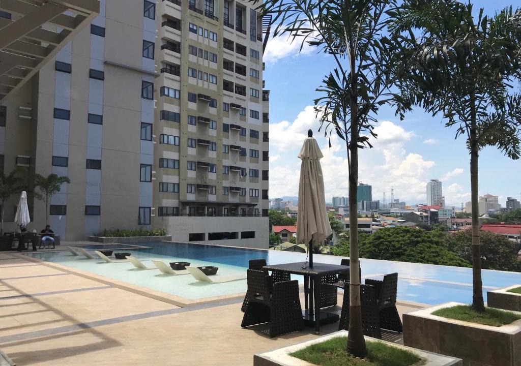 Mabolo Apartment | The Persimmon Studios Near Ayala and SM City Cebu