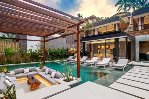 Pejeng Kawan Villa | The Waterfall Jungle Villa by BaliSuperHost