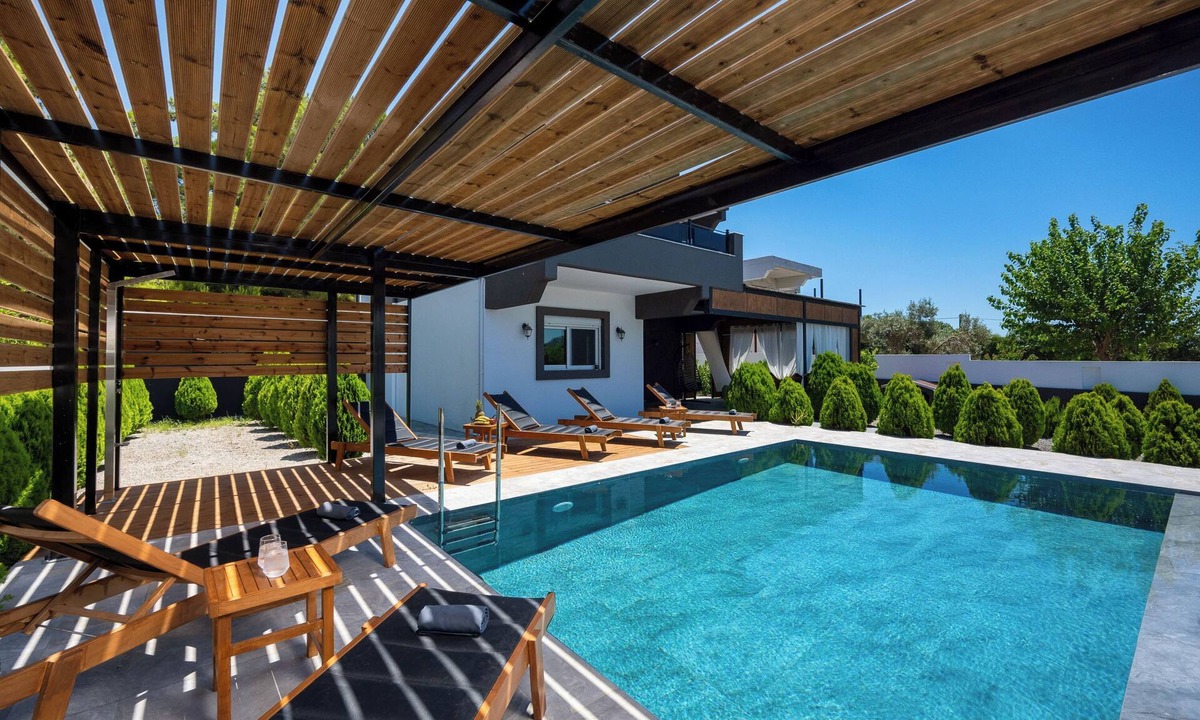 Filerimos House | Timberline Villa