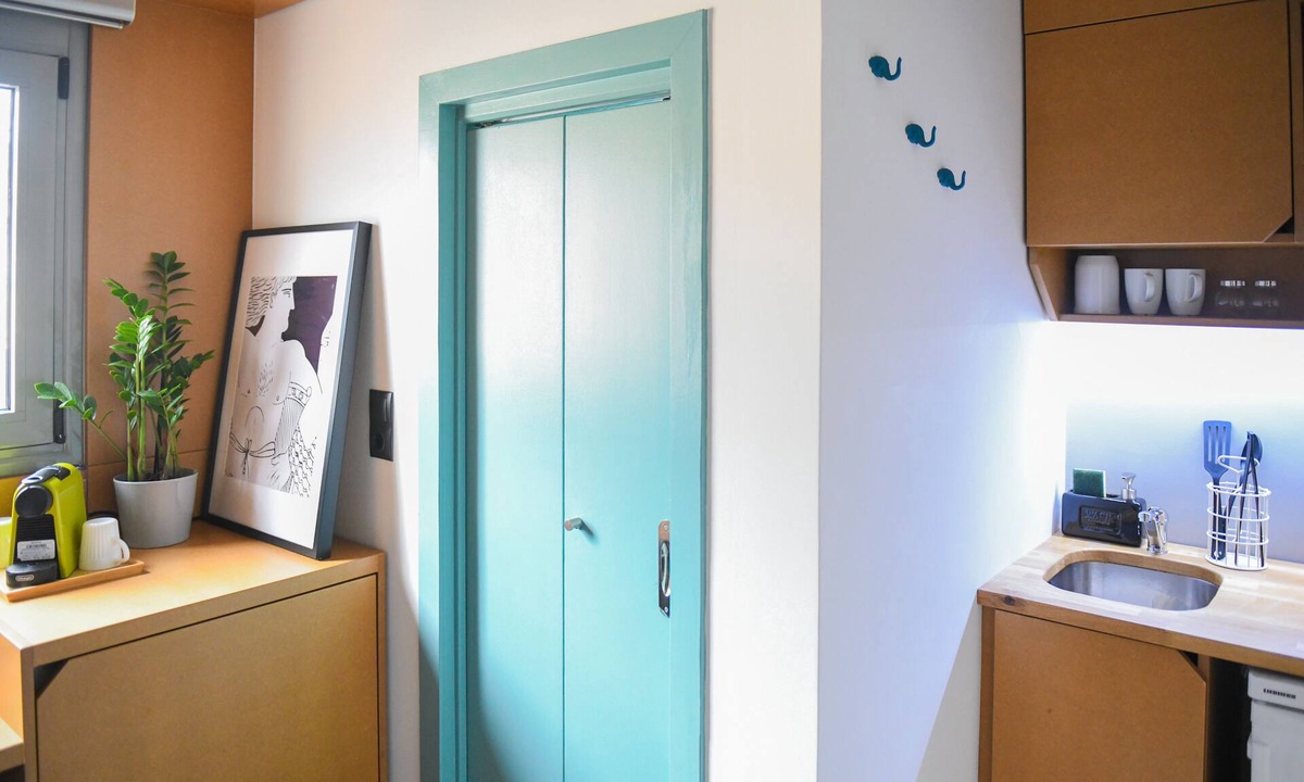 Athens City Centre Apartment | Tiny, Yet Mighty Rooftop Studio Apartment with Acropolis View!