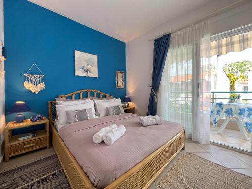 Toroni Apartment | Toroni Blue Pearl