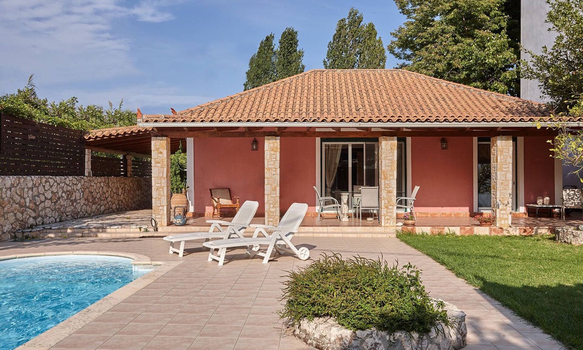 Poros Villa | Traditional 2BR Villa★Private Pool★Walk Everywhere!