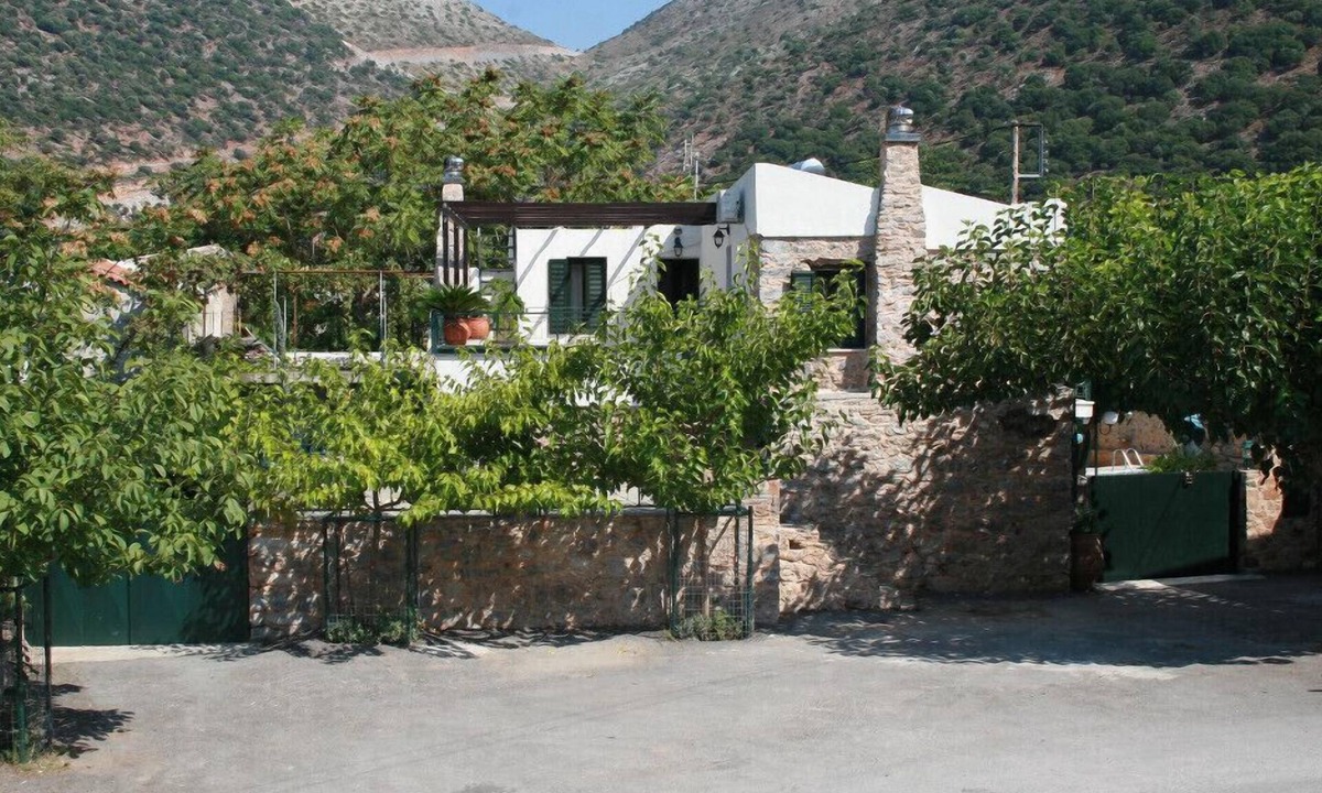 Vlichada Villa | Traditional Villa, Private Pool, Family Atmosphere