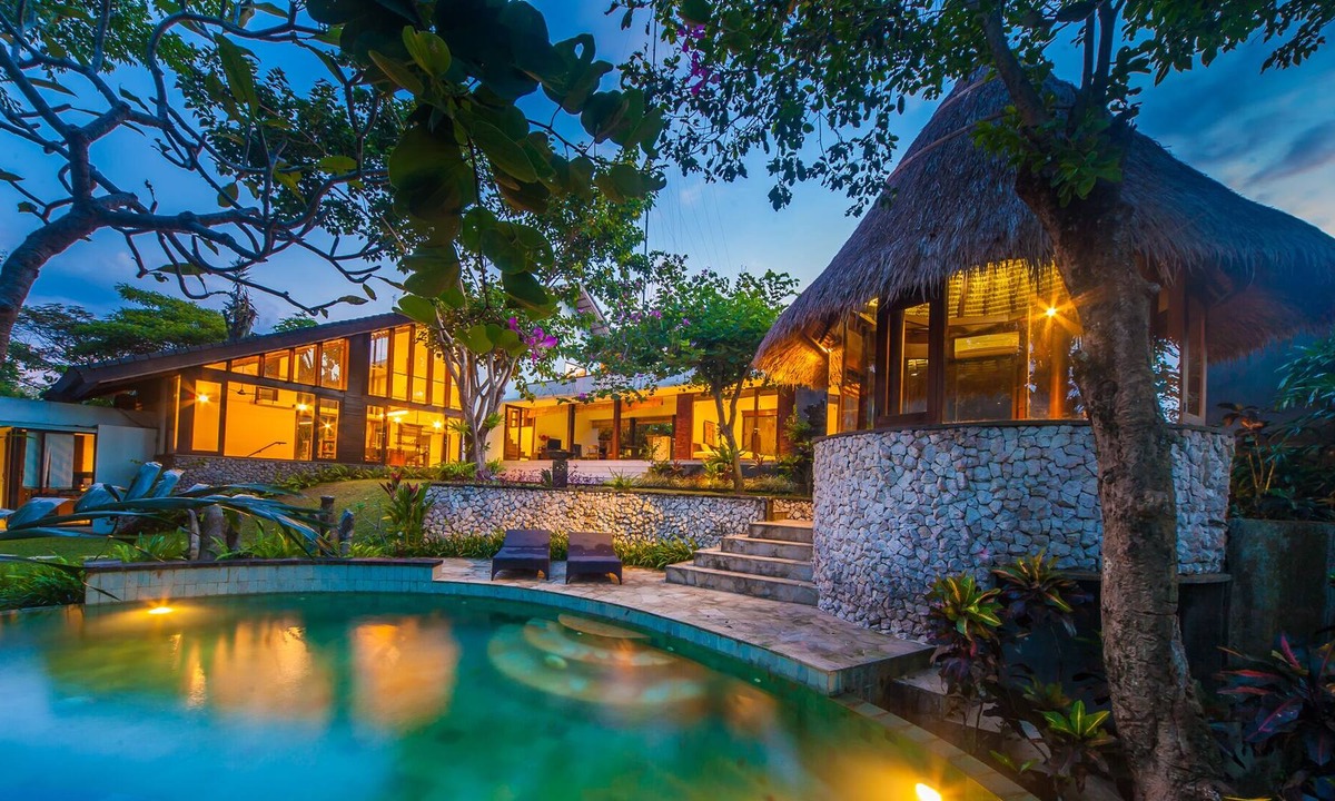 Sukawati Villa | Trekvogels Villa 9 minutes to Art Market
