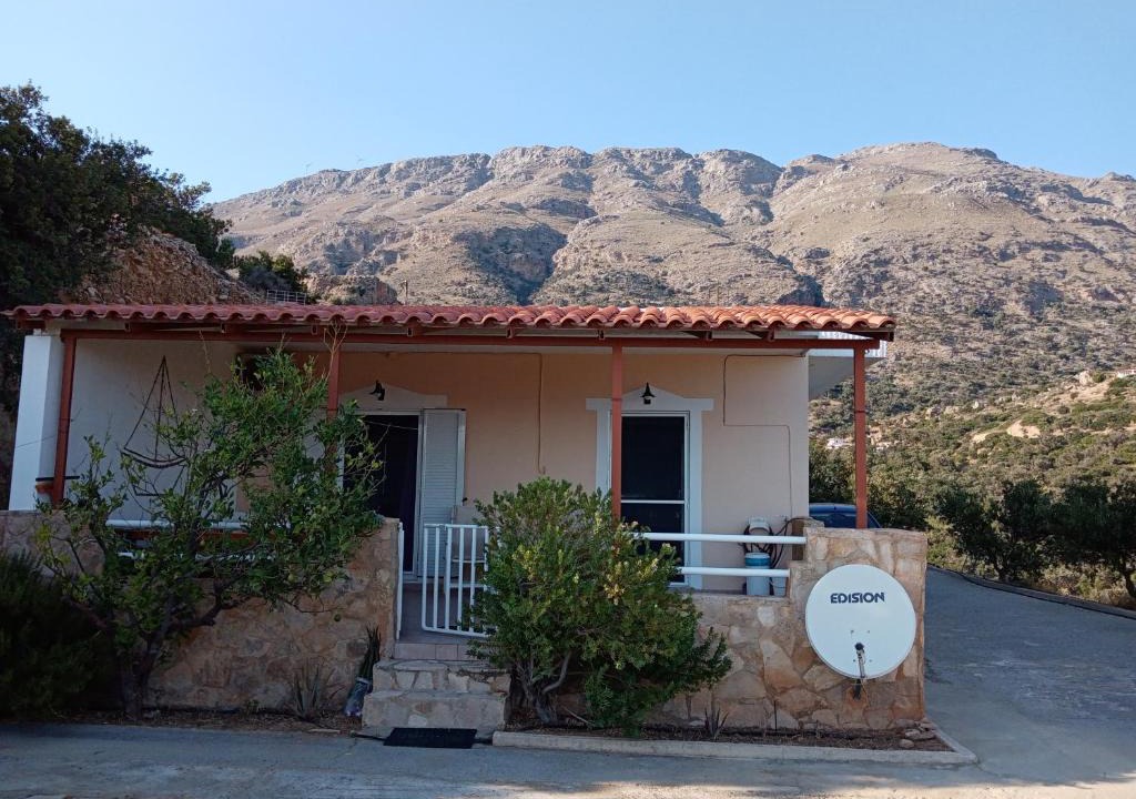 Triopetra House | Triopetra hill view