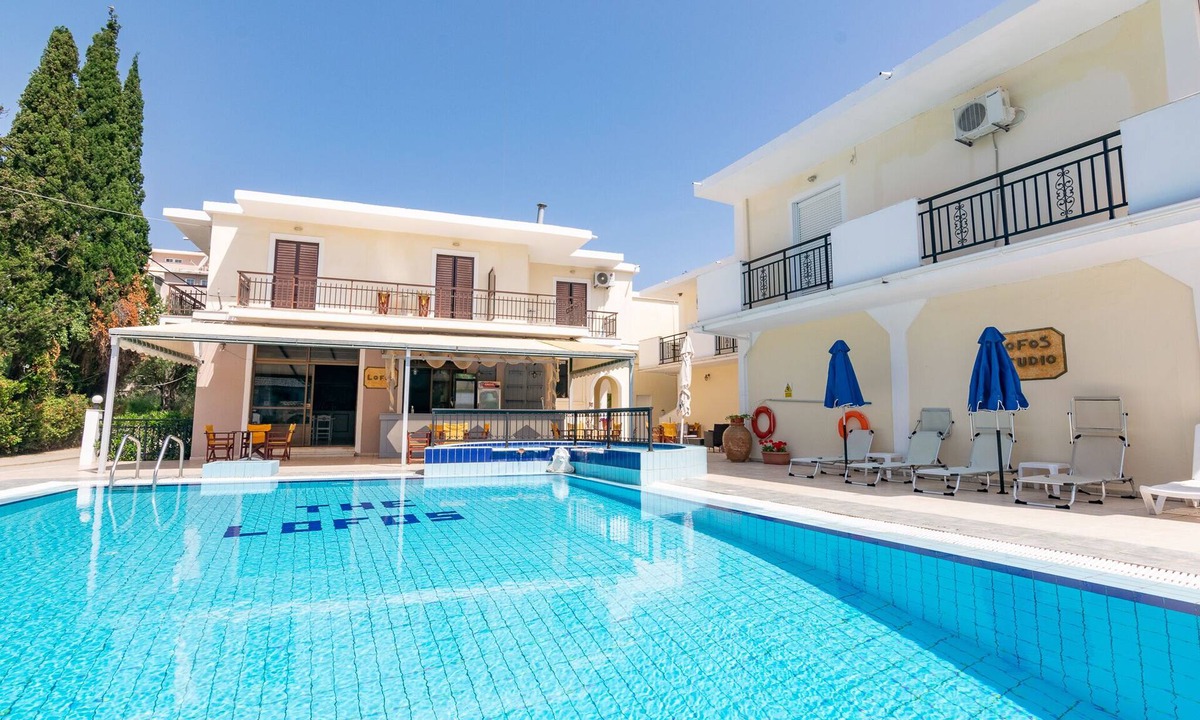 Alykes Apartment | Two Bedroom Apartment (3 pax) - The Lofos Studios