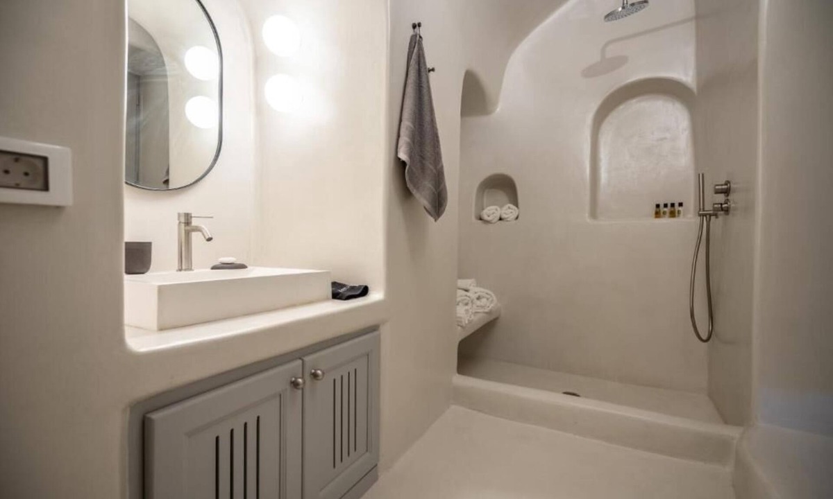 Fira Villa | Two-Bedroom Villa - Inspire Santorini Luxury Villas