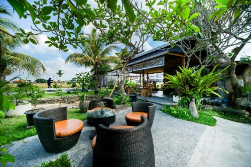 Peliatan Villa | Ubud Rice Field Stay - Mahari by WAHM