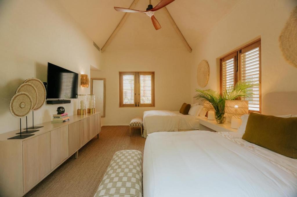 Punta Cana Villa | Unique mediterranean-style villa with golf and lake view in luxury beach resort
