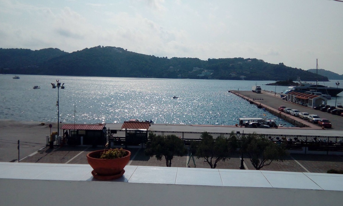 Skiathos Town House | "Urania" town house, the most central house in Skiathos town, right on the sea