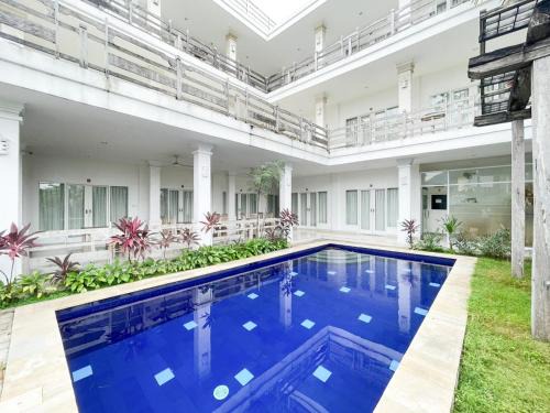 Cepaka House | Urbanview Hotel Lilis Ikvala Radha