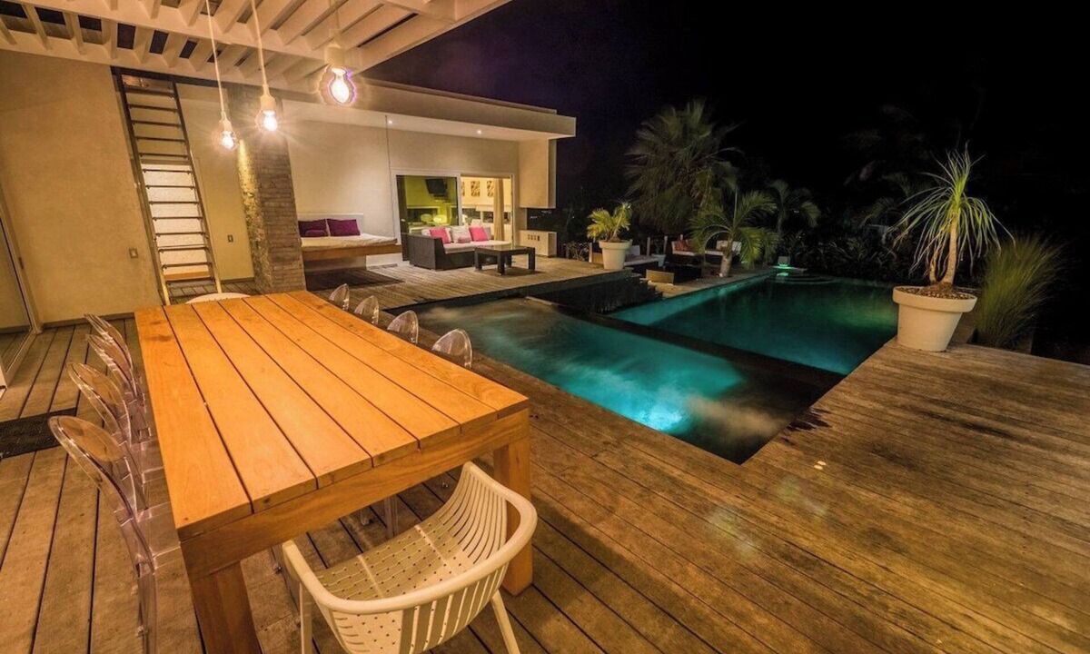La Mulata Villa | V06 Casa Corazón · 3-level black pool Villa W/ jet tub & rooftop