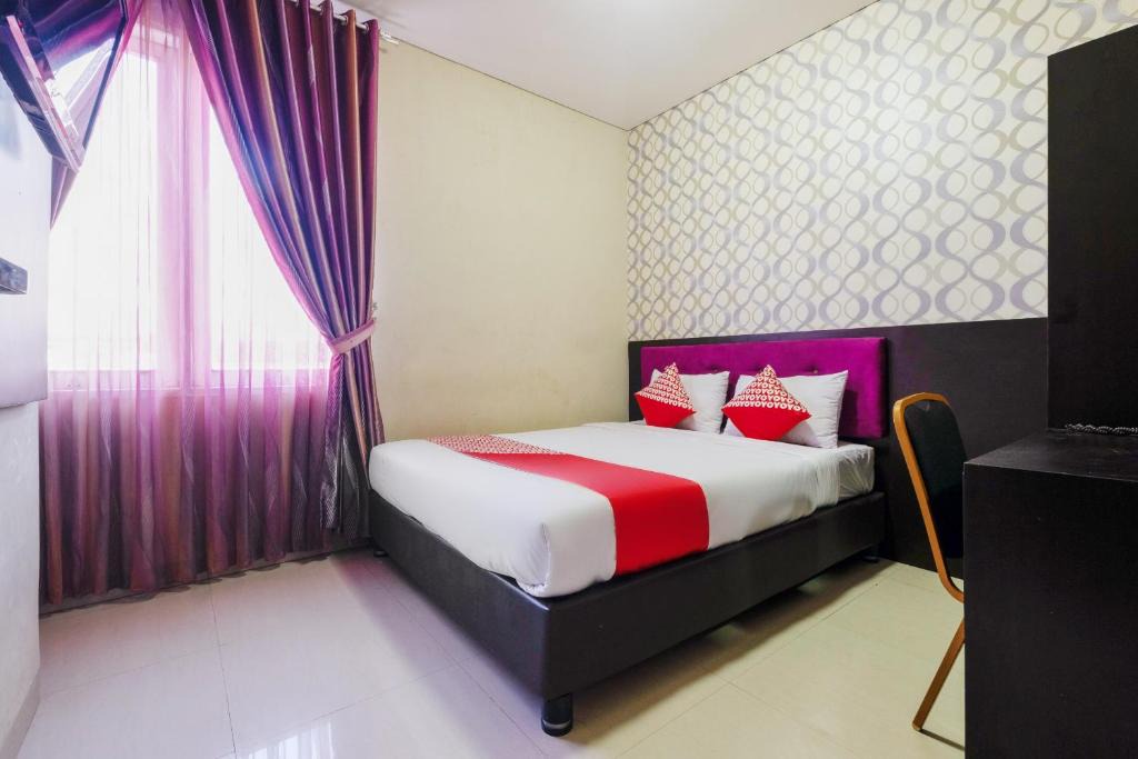 Makassar Hotel | Vaccinated Staff - Capital O 3380 Erin Int Hotel