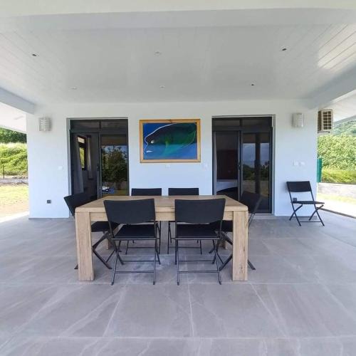 Teahupo'o House | Vaimiti Lodge