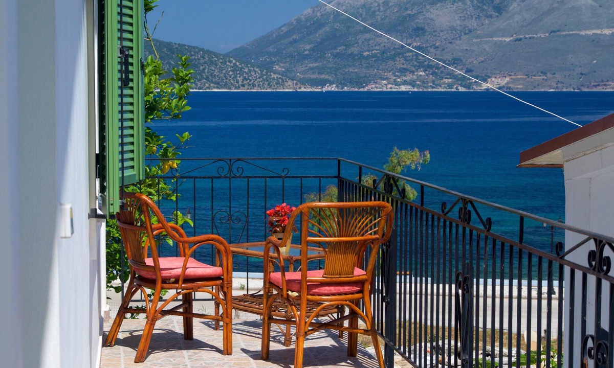 Sami House | Venetia's House with great sea view, 50 m from beach