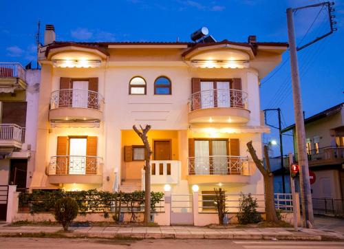 Serres Villa | Vier Luxury House