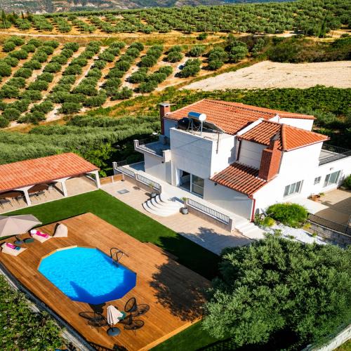 Athanatoi Villa | Villa Aegli Private Pool Retreat near Heraklion