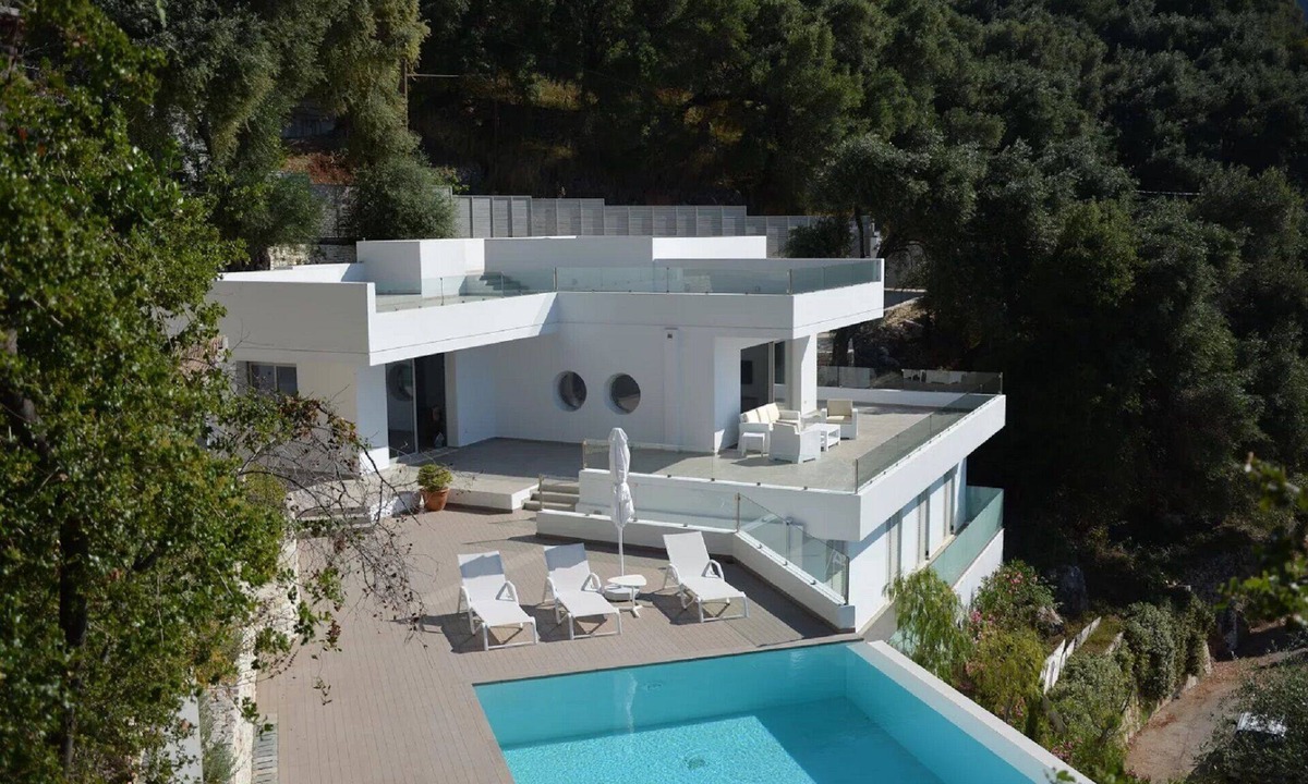 Poulades Villa | Villa ALGEOS between sky and crystal clear sea