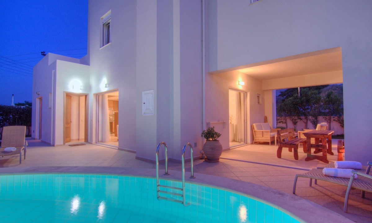 Plakias House | Villa Alkisti, private pool, near the beach, located in the center of village