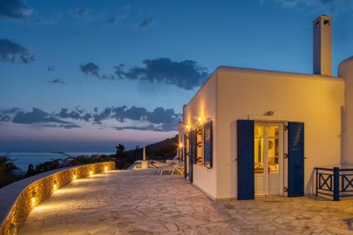 Finikas House | Villa Annita, with extraordinary view near the sea