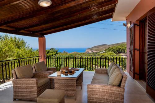 Kerion House | Villa Apelati