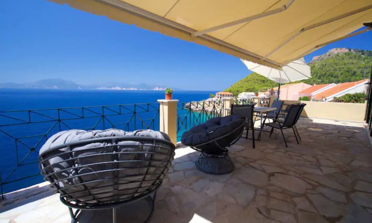 Assos Villa | Villa Apoplous with amazing sea and sunset views