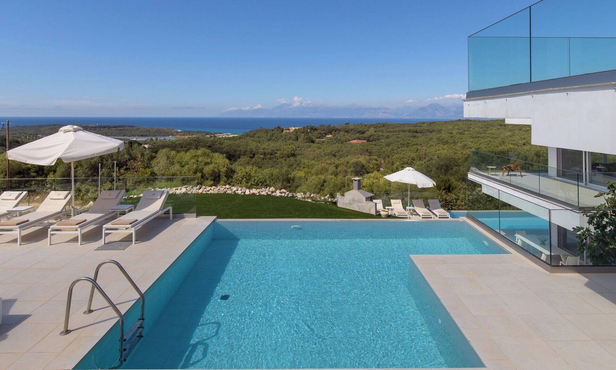 Agios Spyridon Corfu Villa | Villa Arete - Villa by the Sea with swimming pool on Corfu Island, Greece